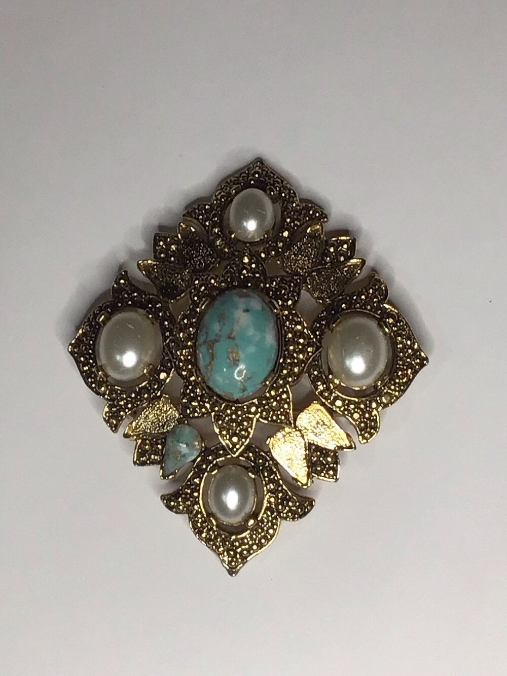 Vintage Sarah Coventry 1968 Remembrance Faux Turquoise Pearl Pendant Brooch Pin